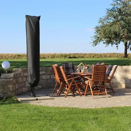 Mit Garten In Dom wakacyjny